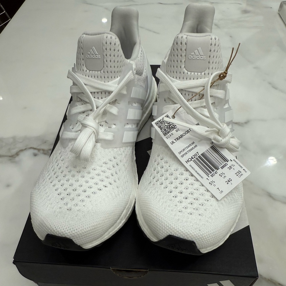 New Adidas UltraBoost 1.0 White Sneakers New In Box
